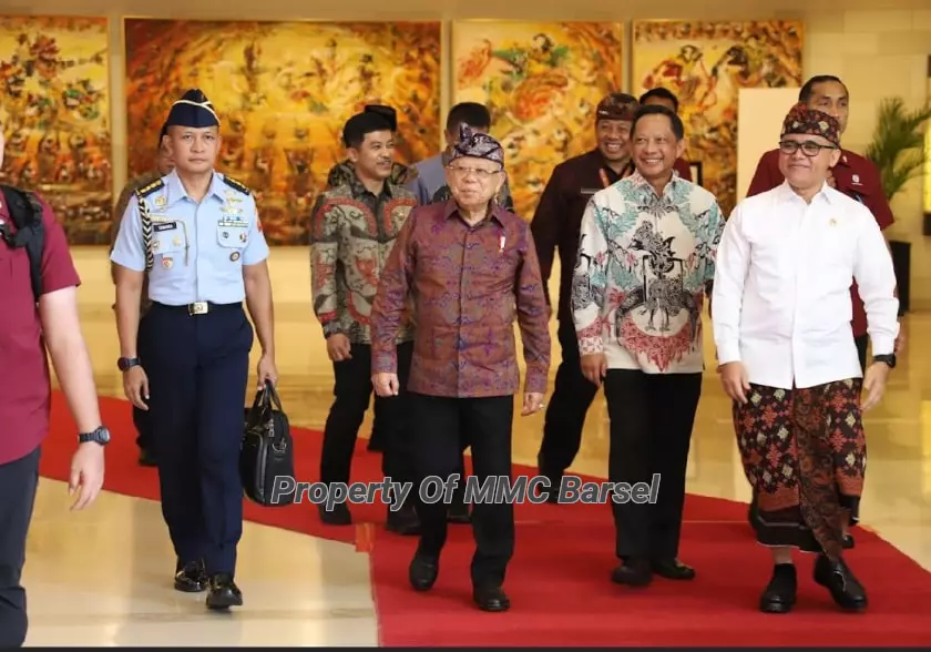 Wakil Presiden RI KH. Ma'ruf Amin didampingi beberapa Menteri saat tiba di Nusa Dua Bali Convention Center (Foto:Dok)