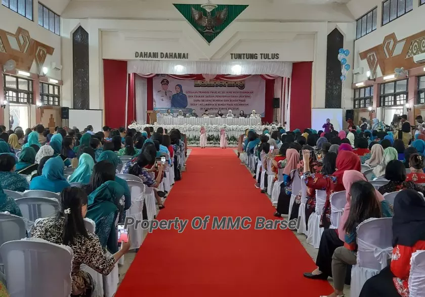Seluruh perserta yang mengikuti Launching Gerakan Transisi PAUD ke SD di GPU Jaro Pirarahan Buntok (Foto : Hw)