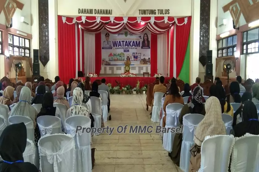 Peserta Sosialisai  Pendampingan UMKM Sebanyak 100 Orang Saat Mengikuti Acara Pembukaan (Foto:R1/SNH)