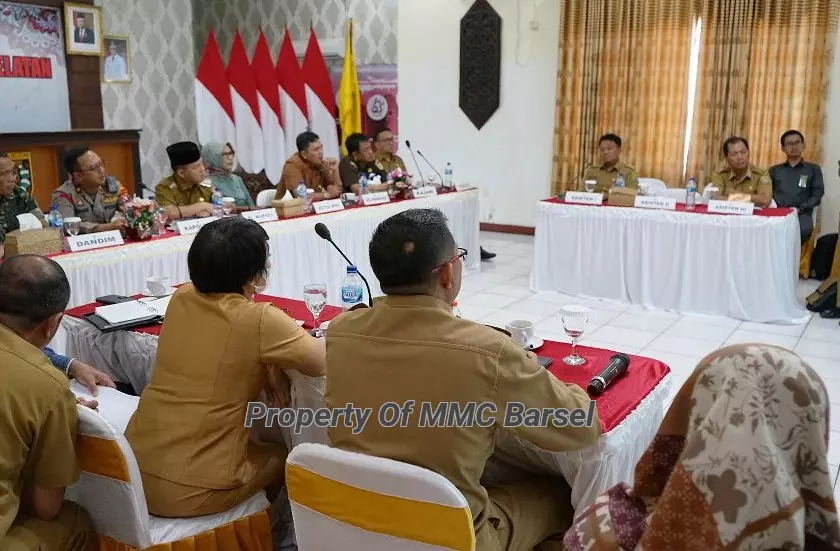 Masing-masing Forkopimda menyampaikan paparan terkait berbagai isu-isu strategis lainnya