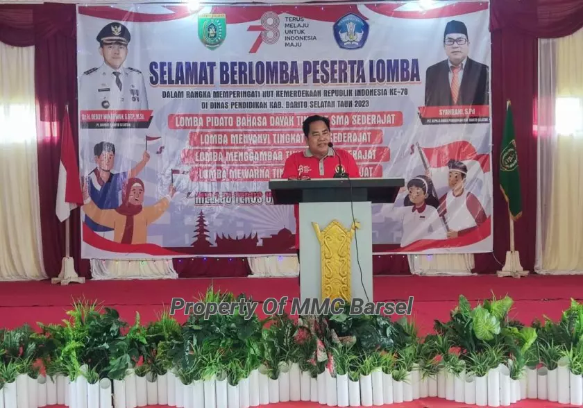 Plt. Kepala Disdik Kab.Barsel Syahdani saat menyampaikan laporan penyelenggaraan kegiatan lomba (Foto:elz4)