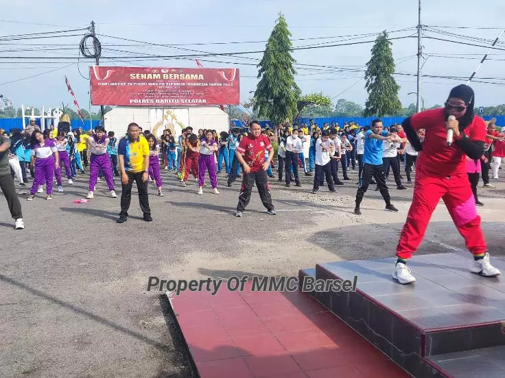 Penjabat Bupati Barito Selatan dan Kapolres Barito Selatan serta Dandim 1012 Buntok Mengikuti Senam Bersama