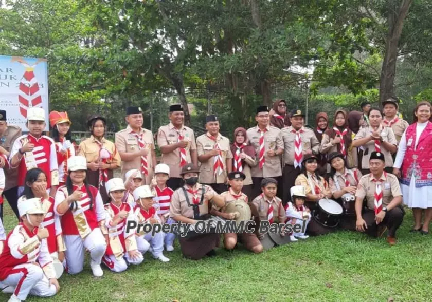 Penjabat Bupati Barito Selatan, Pengurus Pramuka serta Kepala OPD dan peserta Pramuka Foto bersama 