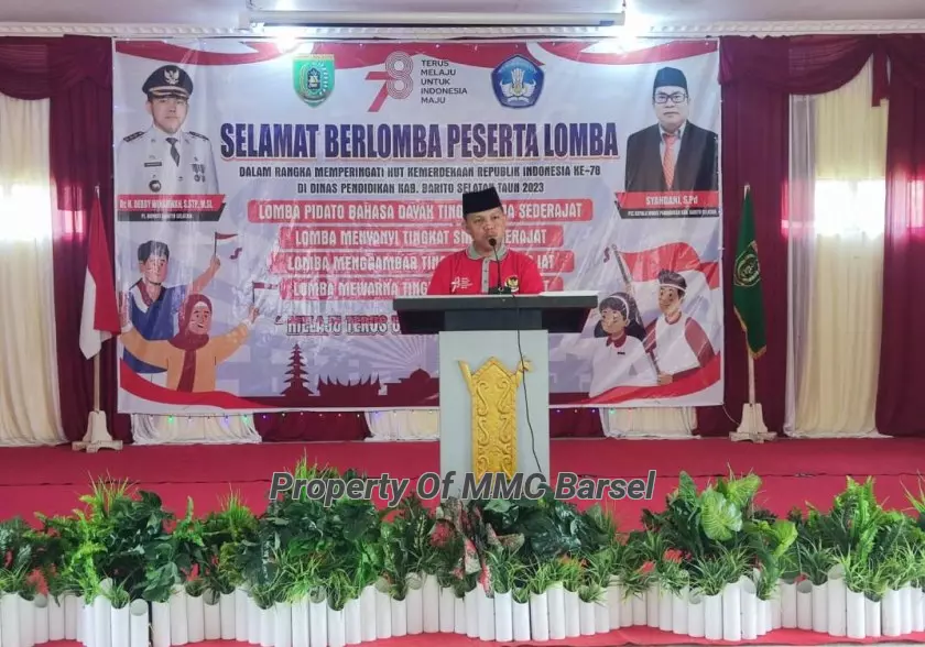 Pj.Bupati Barsel H.Deddy Winarwan saat memberikan sambutan sekaligus membuka dengan resmi Lomba Mewarnai, Menyanyi, Menggambar dan Pidato Bahasa Daerah (Foto:Elz4)