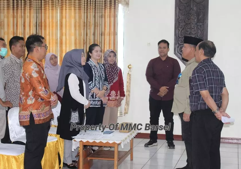 Penjabat Bupati Barito Selatan menyapa langsung Tim Survei Kesehatan Indonesia Tahun 2023